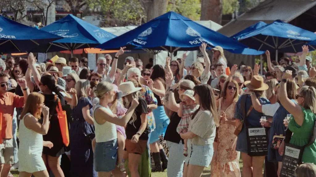 2min cut 01 00 33 24